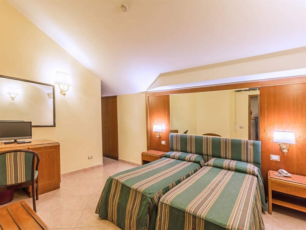 Raeli Hotel Floridia Rome Exterior photo